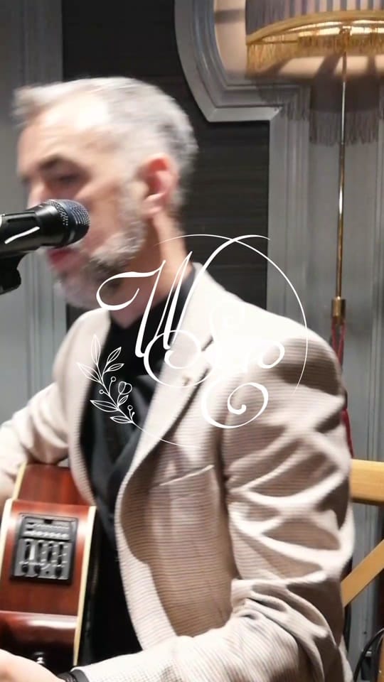Post 2 by Barry Hughes Wedding Singer on TikTok (video)