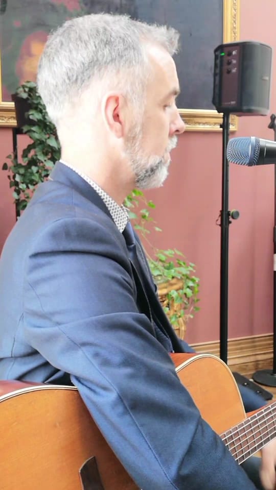 Post 4 by Barry Hughes Wedding Singer on TikTok (video)