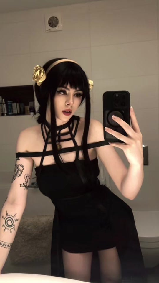 Post 3 by Paris 🕺 on TikTok (video)