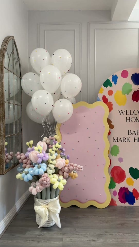 Post 3 by oballoons_ldn london balloons on TikTok (video)