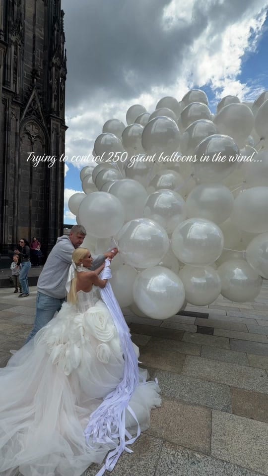 Post 8 by oballoons_ldn london balloons on TikTok (video)