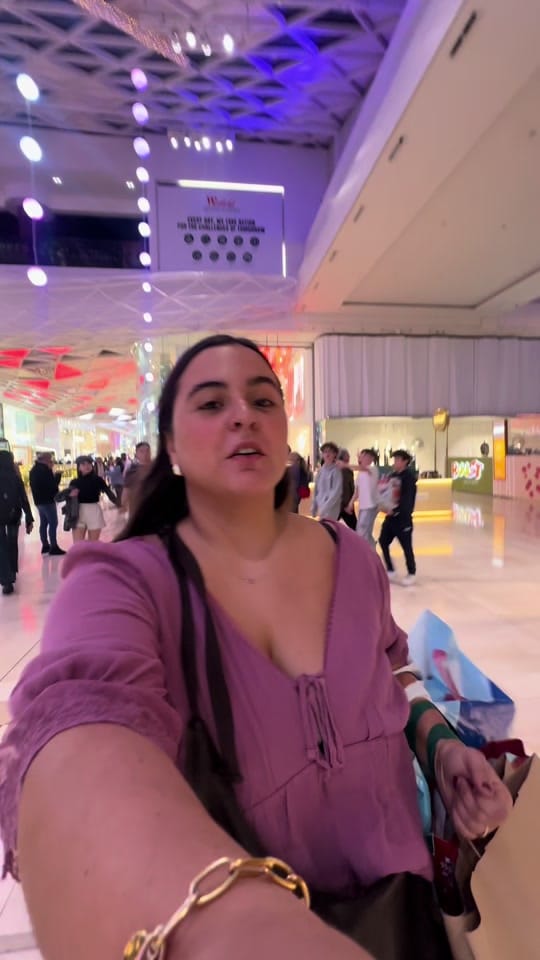 Post 8 by Carlota on TikTok (video)