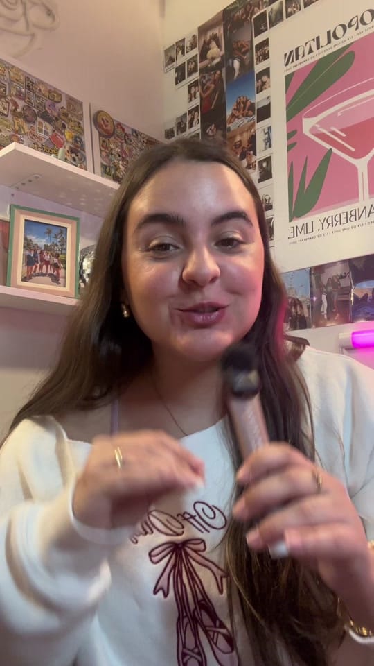 Post 3 by Carlota on TikTok (video)