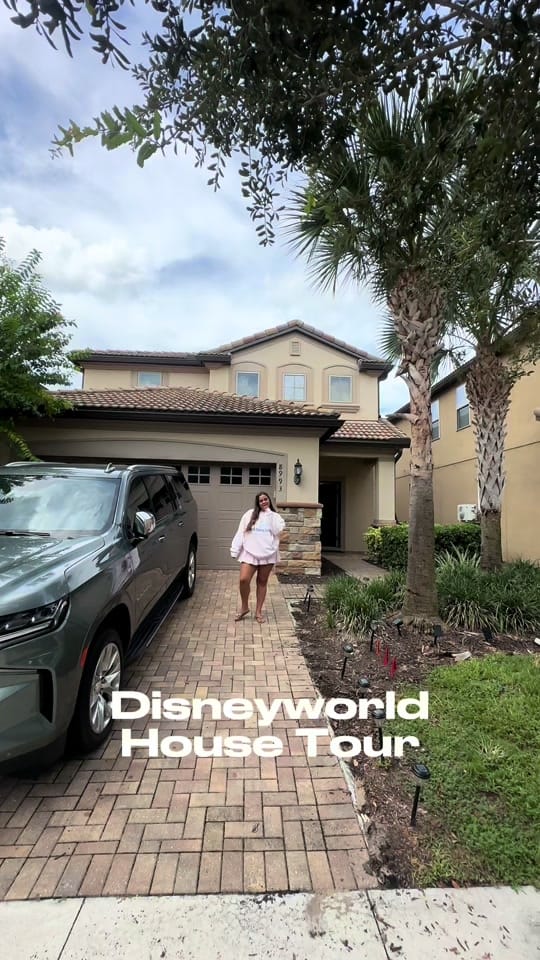 Post 9 by Carlota on TikTok (video)