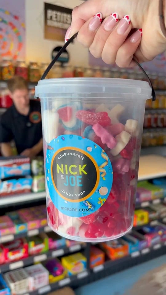 Post 3 by Bonbonnerie Nick & Joe on TikTok (video)