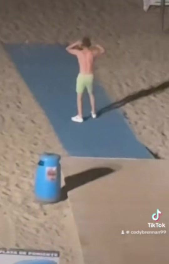 Post 6 by 𝓒𝓸𝓭𝔂//𝒥𝑜𝒾𝑒’𝓈 𝑀𝒶𝓂 on TikTok (video)