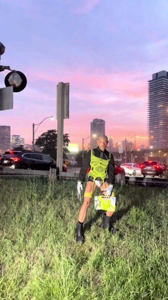 Post 10 by U3 on TikTok (video)