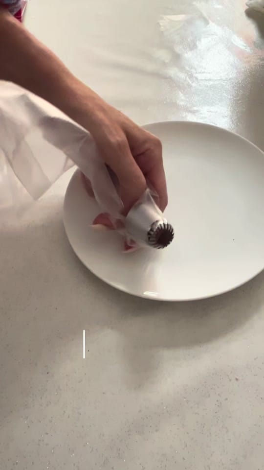 Post 1 by Charlotte’s Cakes on TikTok (video)