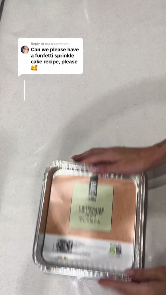 Post 4 by Charlotte’s Cakes on TikTok (video)