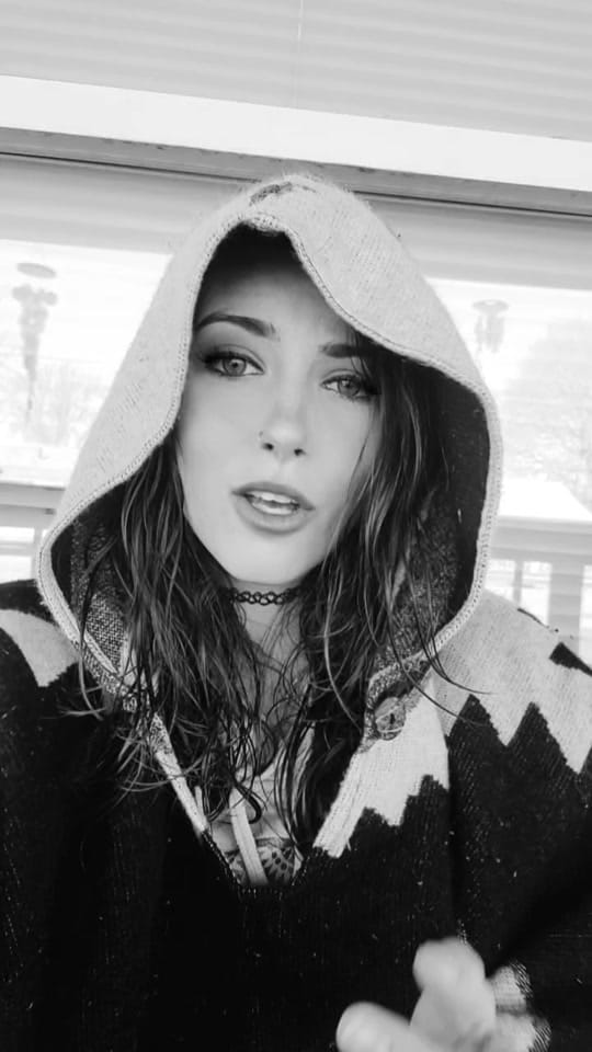 Post 7 by Sarah93 on TikTok (video)