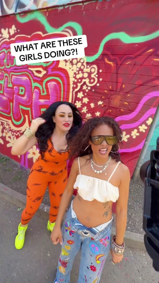 Post 4 by Charlotte Devaney on TikTok (video)