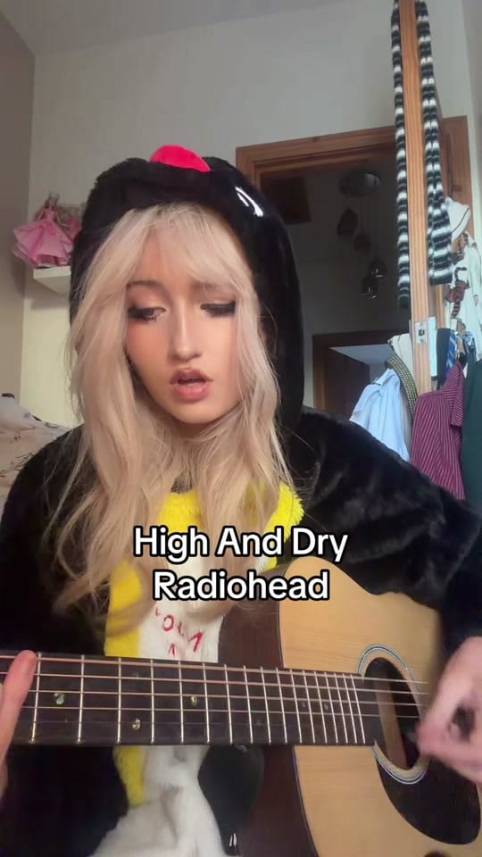 Post 9 by Cora Harkin on TikTok (video)