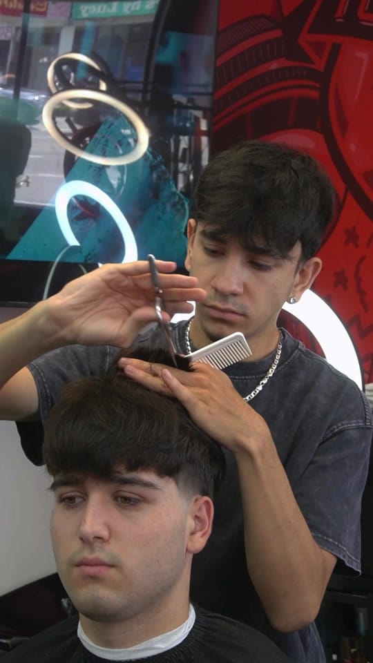 Post 8 by TORONTO BARBERSHOP on TikTok (video)