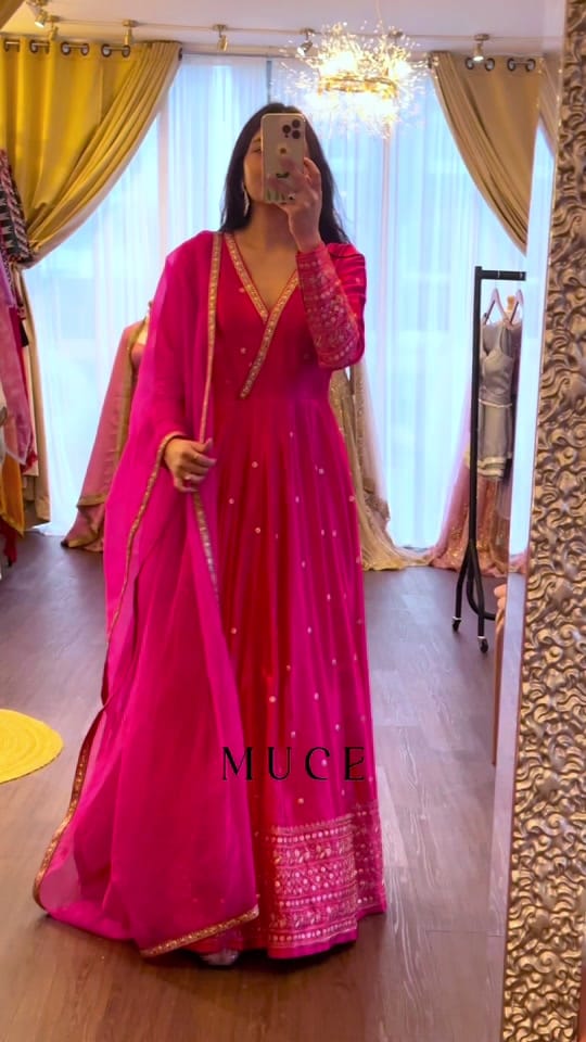 Post 9 by MUCE on TikTok (video)