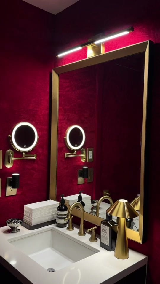 Post 3 by hanaaelshome on TikTok (video)