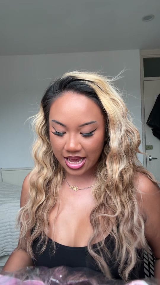 Post 5 by Bella on TikTok (video)