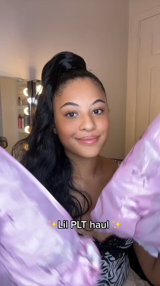 Post 10 by Liv on TikTok (video)