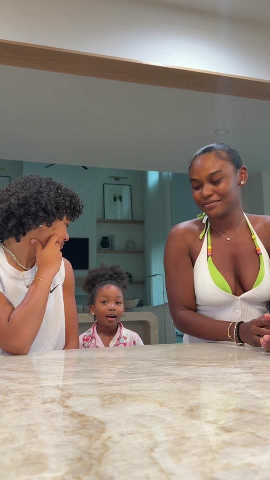 Post 1 by Jayla Henry on TikTok (video)