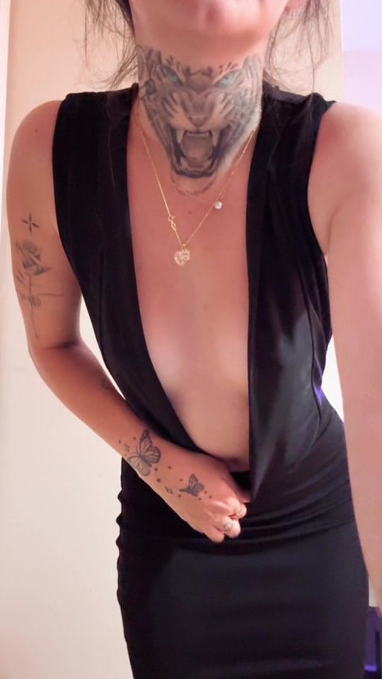 Post 10 by 𝐂𝐇𝐋𝐎𝐄✨ on TikTok (video)