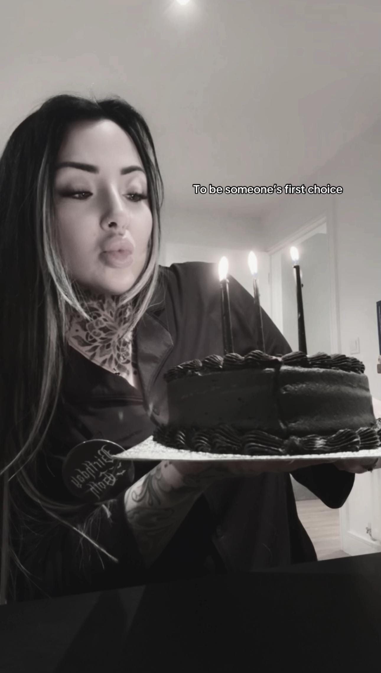 Post 5 by 𝓔𝓿𝓮𝓼 🖤 on TikTok (video)