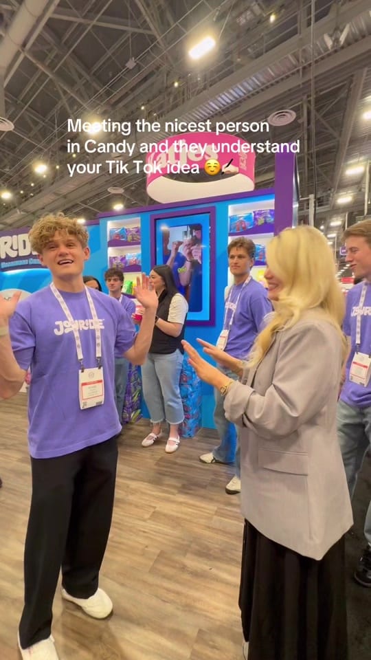 Post 2 by Freak Lunchbox on TikTok (video)