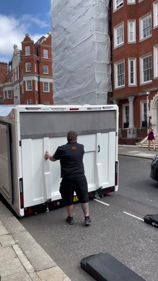 Post 9 by London Car Spots🤩🚀 on TikTok (video)