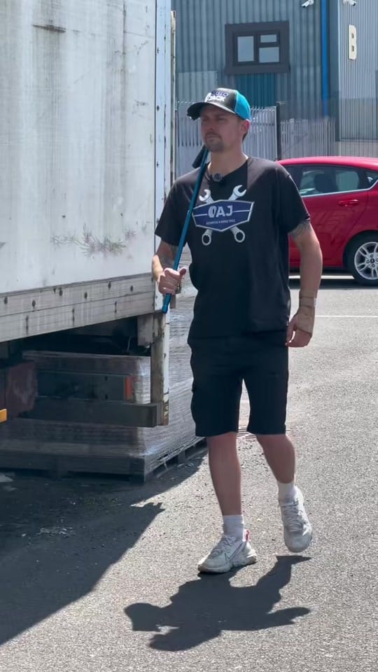 Post 4 by AUTO JACK on TikTok (video)