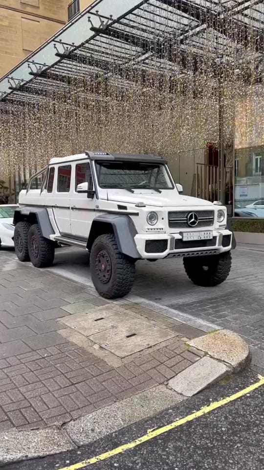 Post 6 by SuperLondonCars on TikTok (video)