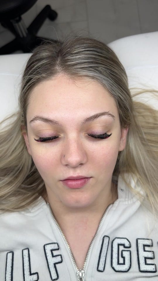 Post 3 by Delluxe Beauty Bar on TikTok (video)