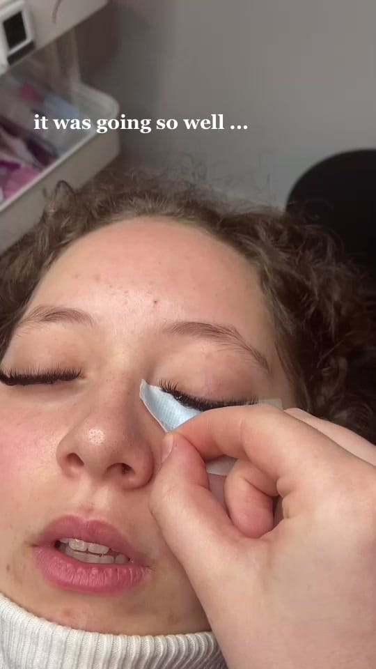 Post 10 by Delluxe Beauty Bar on TikTok (video)
