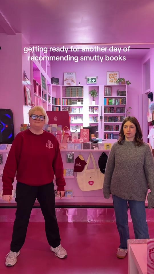 Post 6 by Hopeless Romantic Books on TikTok (video)