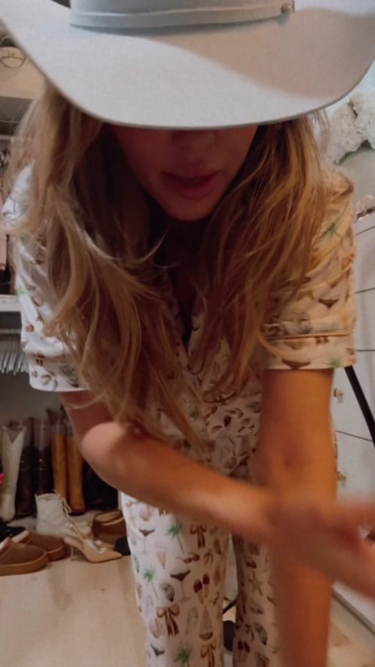 Post 1 by Aaryn Williams on TikTok (video)