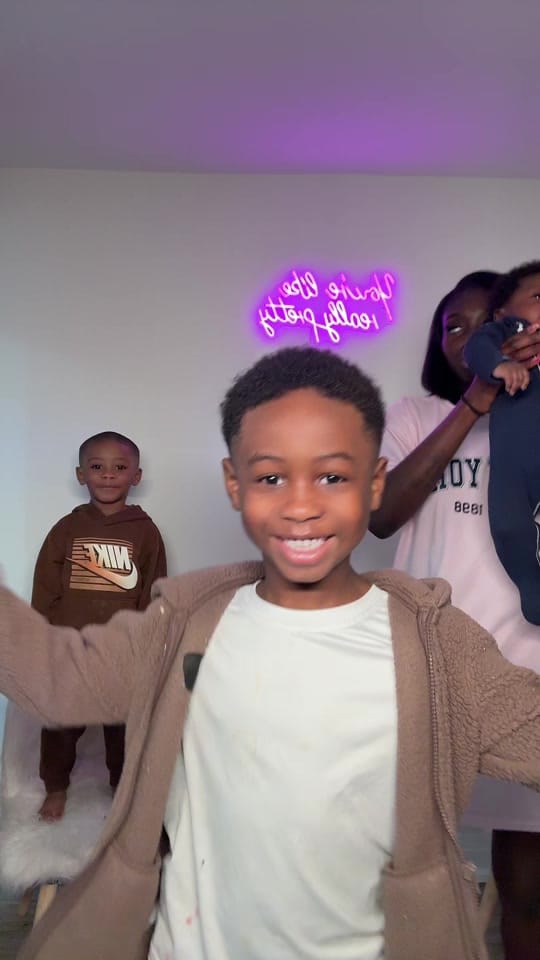 Post 6 by BramptonEstiMillie🩷 on TikTok (video)
