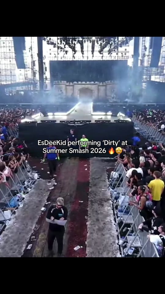 Post 6 by concertshub on TikTok (video)