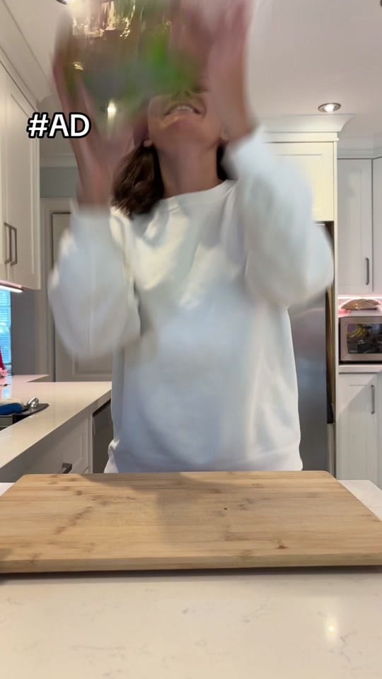Post 3 by Alexia | Dietitian on TikTok (video)