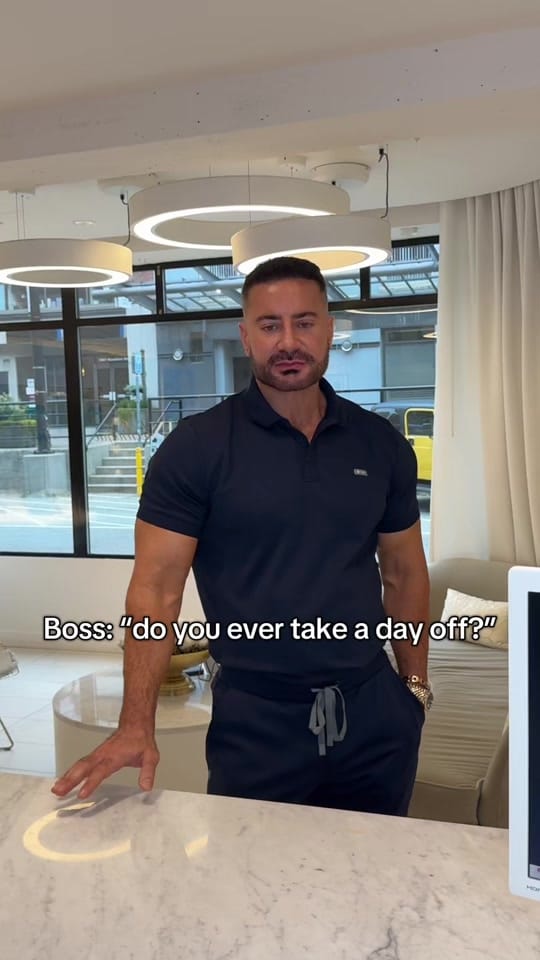 Post 10 by Doctor Pavlou on TikTok (video)