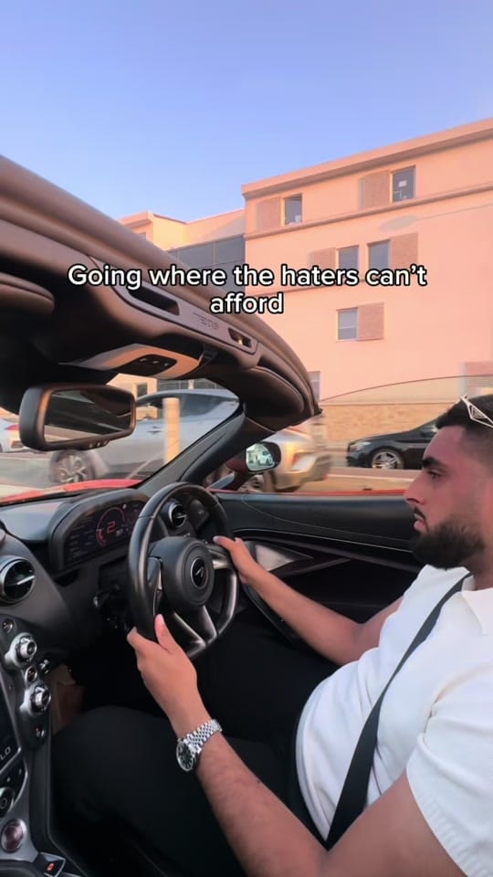 Post 2 by Mr Gurvz on TikTok (video)