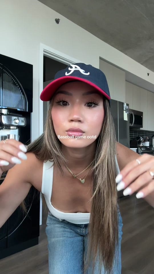 Post 7 by Sydney Converse on TikTok (video)