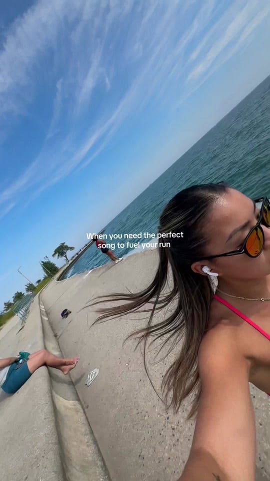 Post 6 by Sydney Converse on TikTok (video)