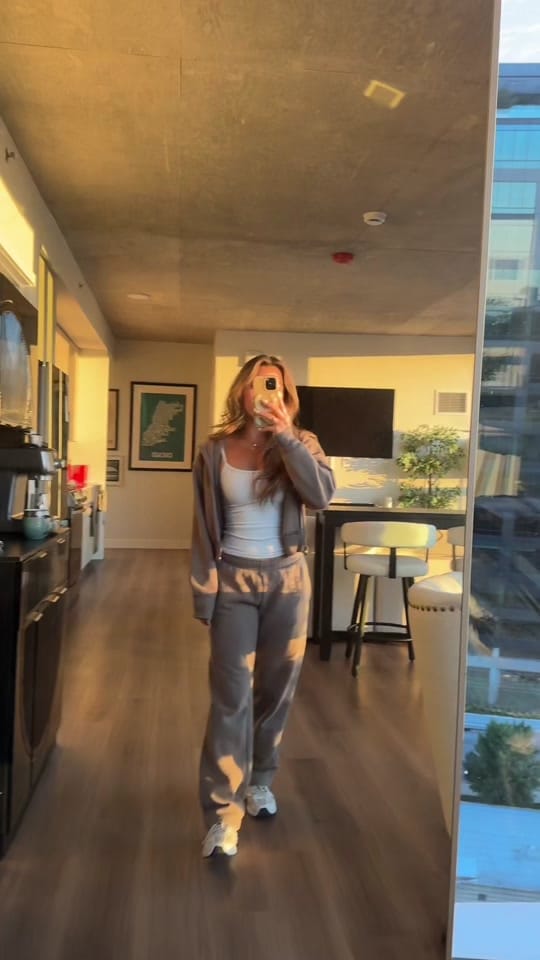 Post 2 by Sydney Converse on TikTok (video)