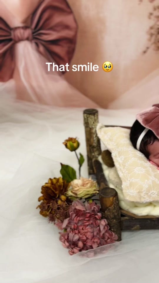 Post 3 by Honeylet on TikTok (video)