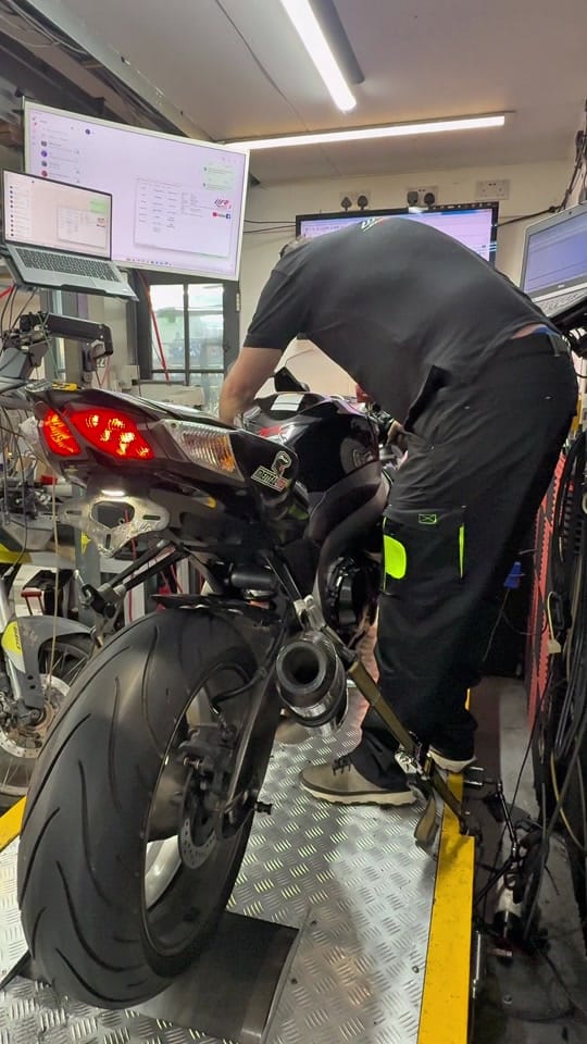 Post 4 by 🇷🇴Art Dyno&Suspension💪 🇬🇧 on TikTok (video)