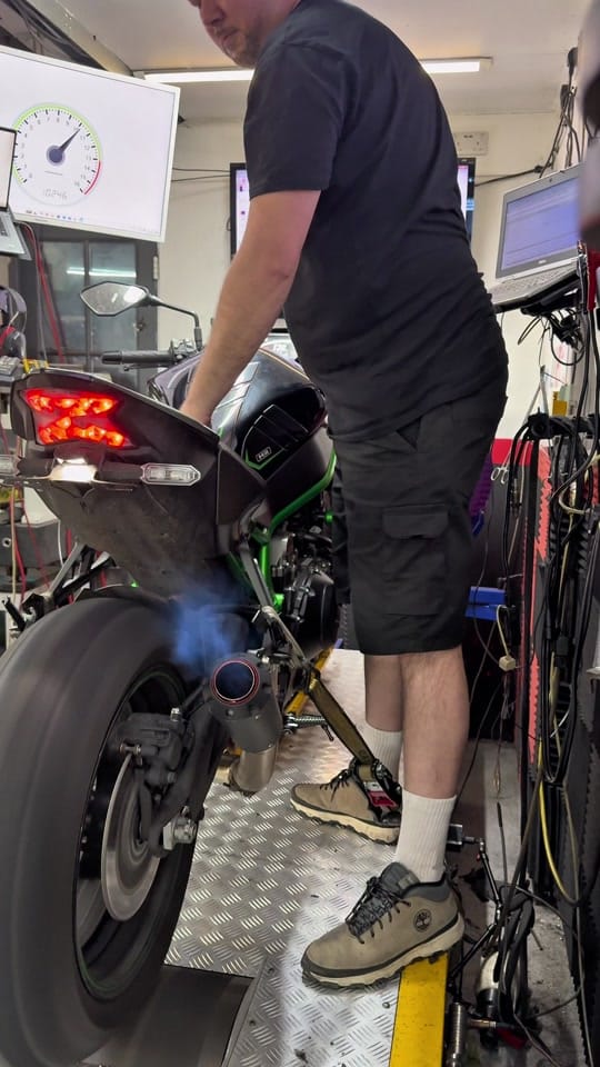 Post 3 by 🇷🇴Art Dyno&Suspension💪 🇬🇧 on TikTok (video)