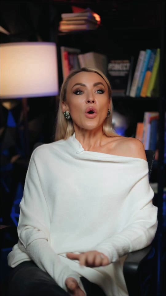 Post 3 by Katya Molina on TikTok (video)