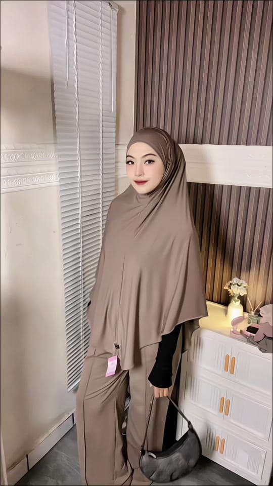 Post 2 by Shabiraaaa🍭 on TikTok (video)