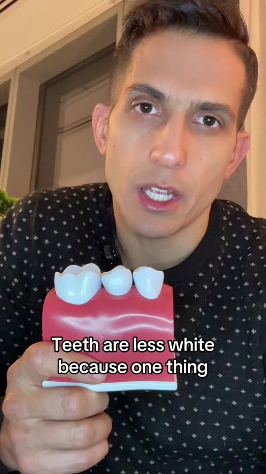 Post 8 by Cosmetic Dentist on TikTok (video)