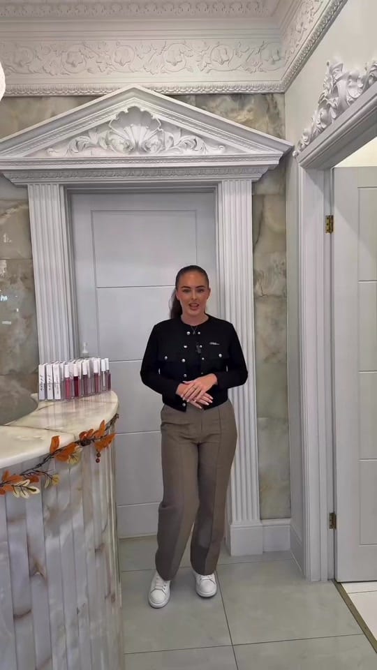 Post 3 by Chloe Cosmetic’s on TikTok (video)