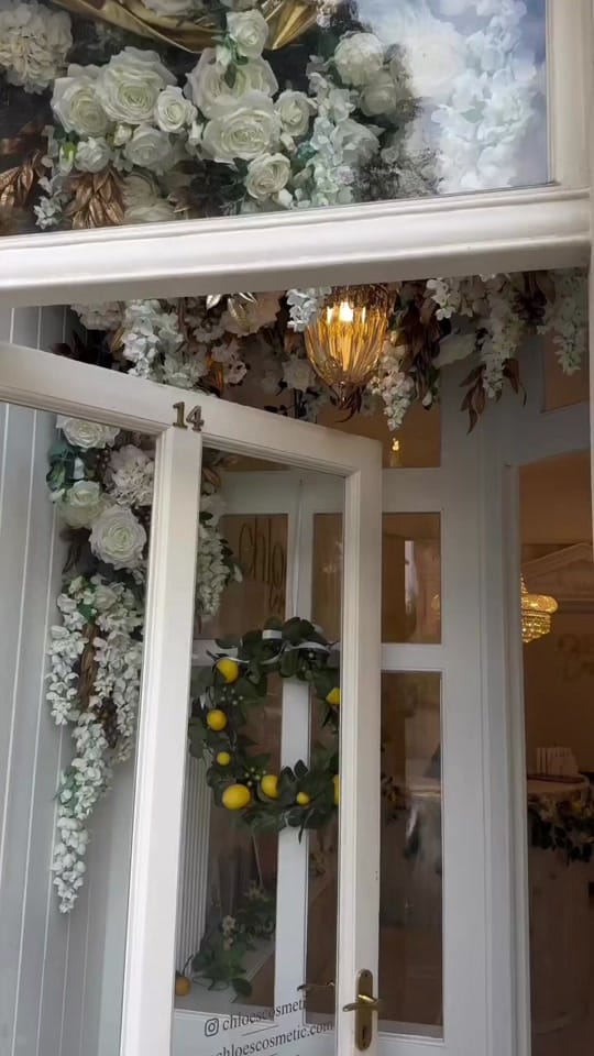 Post 10 by Chloe Cosmetic’s on TikTok (video)