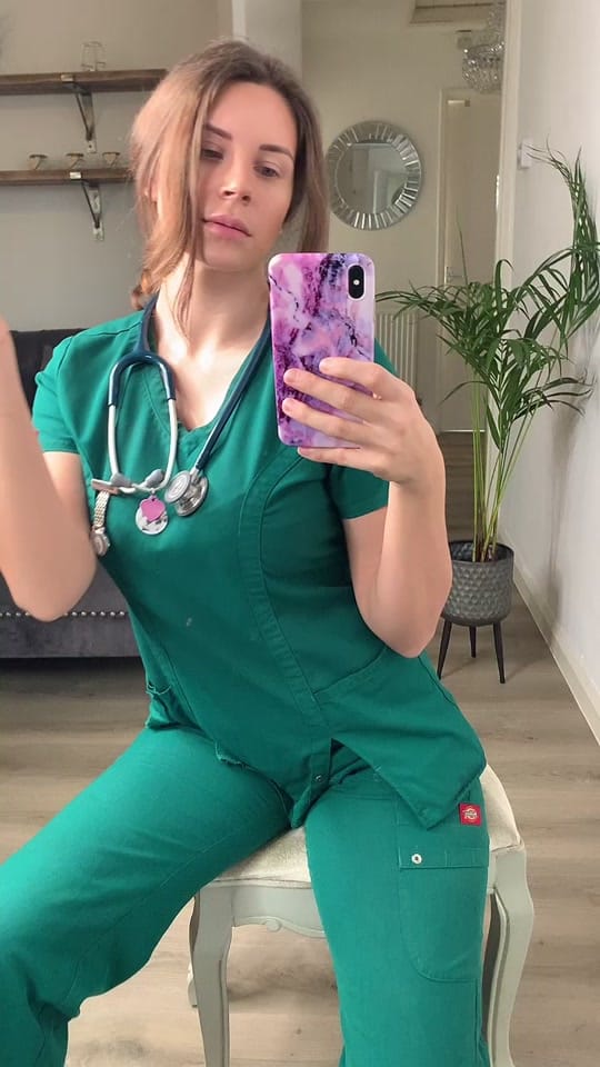 Post 10 by missamyshadbolt on TikTok (video)