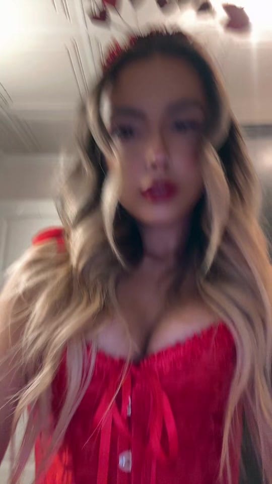 Post 5 by Anne-Sophie Gravel on TikTok (video)